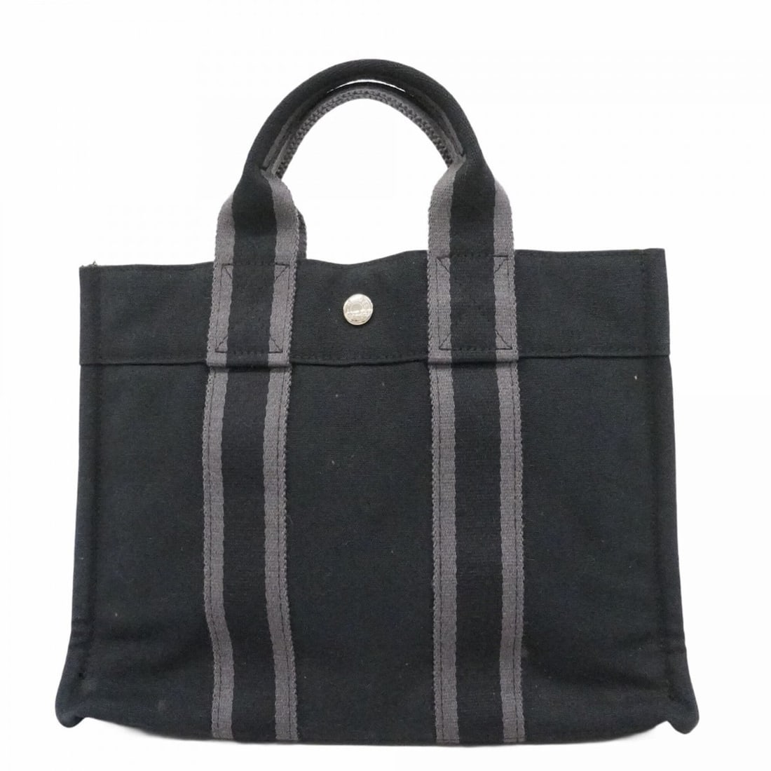 Hermes Fourre-Tout PM Canvas Tote Bag, Black, Women's: --- Catalog ---Category: SizeSize (HxWxD): 23cm x 30cm x 8.5cm / 9.05'' x 11.81'' x 3.34''Category: DesignType: Tote bagColor: BlackGender: WomenMaterial: Canvas Hardware Color: SilverCategory: Genera