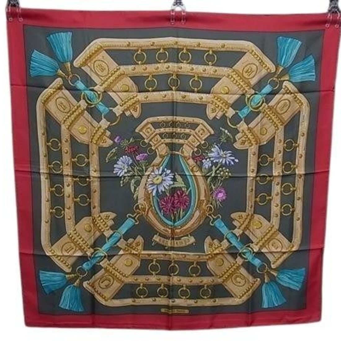 HERMES Hermes Large Scarf/Muffler Carre 90 Multicolor Silk Women's AUX CHAMPS Field: --- Catalog ---Category: SizeSize (LxW): 88cm x 88cm / 34.64'' x 34.64''Category: DesignType: ScarfColor: Multi-colorGender: WomenMaterial: Silk Category: GeneralBrand: HermesCountry of Origin: France