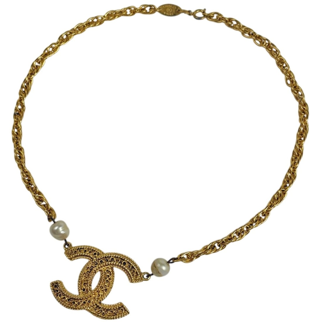 Chanel Coco Mark Faux Pearl Necklace GP Gold Women's: --- Catalog ---Category: SizeStone Size (HxW): 28.00mm x 35.00mm / 1.10'' x 1.38''Neck Circumference: 42 cm / 16.53''Category: DesignColor: GoldGender: WomenNecklace Type: NecklaceCategory: GeneralBra