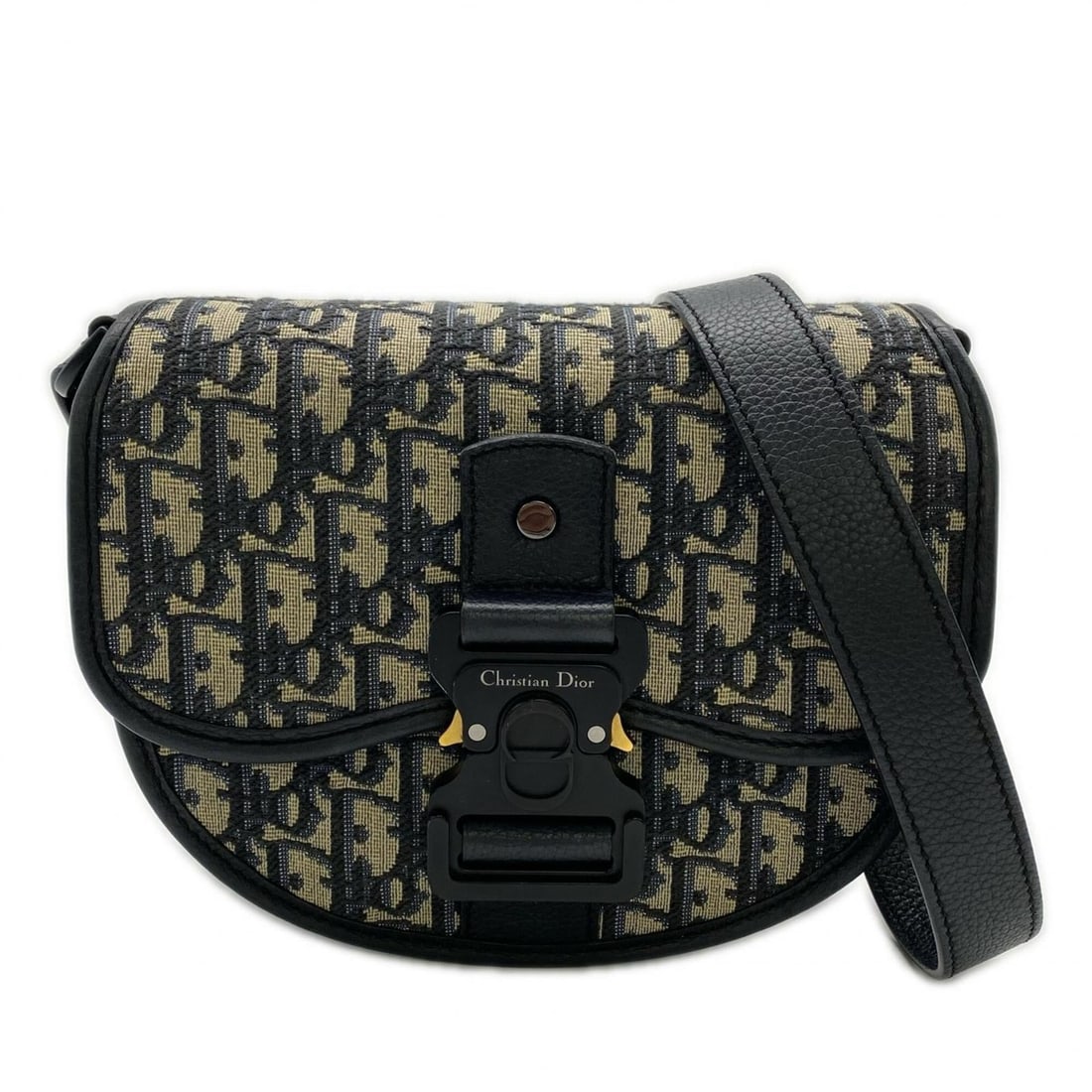 Christian Dior Oblique Jacquard Grained Calfskin Gallop Bag Mini 1ADPO033YKY_H27E Shoulder Navy Gray: --- Catalog ---Category: SizeSize (HxWxD): 16.5cm x 20.5cm x 5.5cm / 6.49'' x 8.07'' x 2.16''Strap Length: 123cm / 48.42''Category: DesignType: Shoulder bagColor: Gray, NavyGender: WomenClosure: Buckl