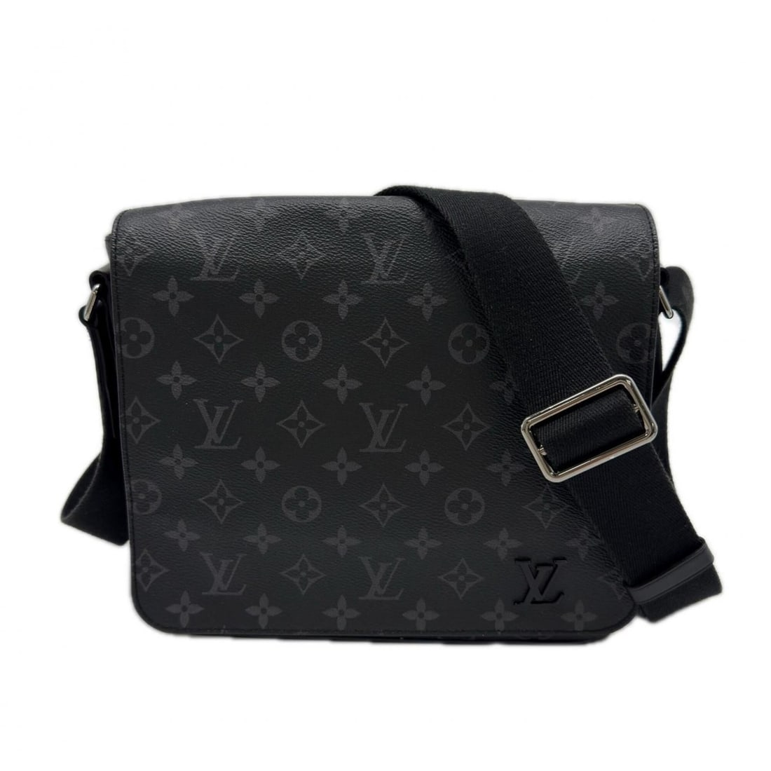 LOUIS VUITTON Louis Vuitton Monogram Eclipse District PM NV2 M45272 Shoulder Bag Black Gray Coated: --- Catalog ---Category: SizeSize (HxWxD): 20cm x 26cm x 7cm / 7.87'' x 10.23'' x 2.75''Strap Length: 135cm / 53.14''Category: DesignType: Shoulder bagColor: Black, GrayGender: MenClosure: OpenMateria