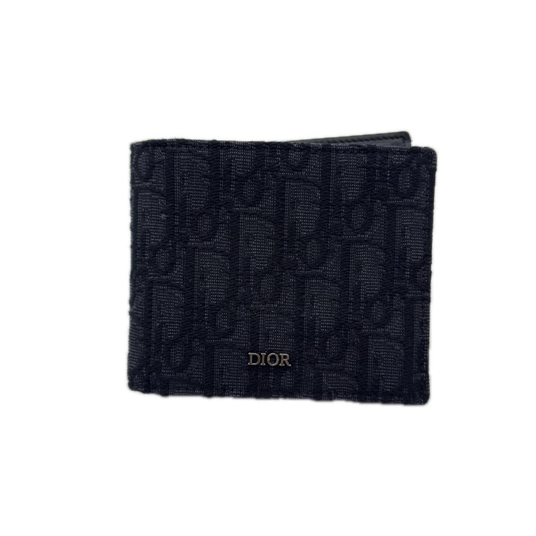 Christian Dior Dior Oblique Jacquard Wallet with Coin Purse 2OBBC027YSE_H05E Bi-fold Black Canvas: --- Catalog ---Category: SizeSize (HxWxD): 9cm x 11.5cm x 2cm / 3.54'' x 4.52'' x 0.78''Category: DesignType: Coin purse/coin caseColor: BlackGender: MenMaterial: Canvas , Leather Category: GeneralBra