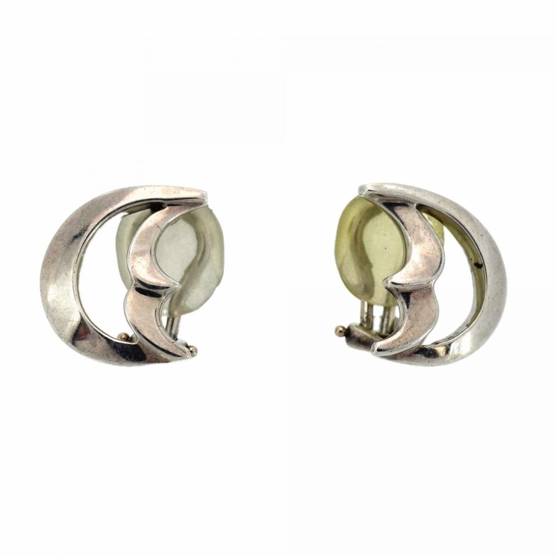 Tiffany & Co. Crescent Moon Earrings, Sterling Silver 925, Women's: --- Catalog ---Category: SizeSize (HxWxD): 15.10mm x 12.90mm / 0.59'' x 0.51''Category: DesignType: Clip earringsGender: WomenMaterial: Silver 925Category: GeneralBrand: Tiffany--- Item List ---Sectio