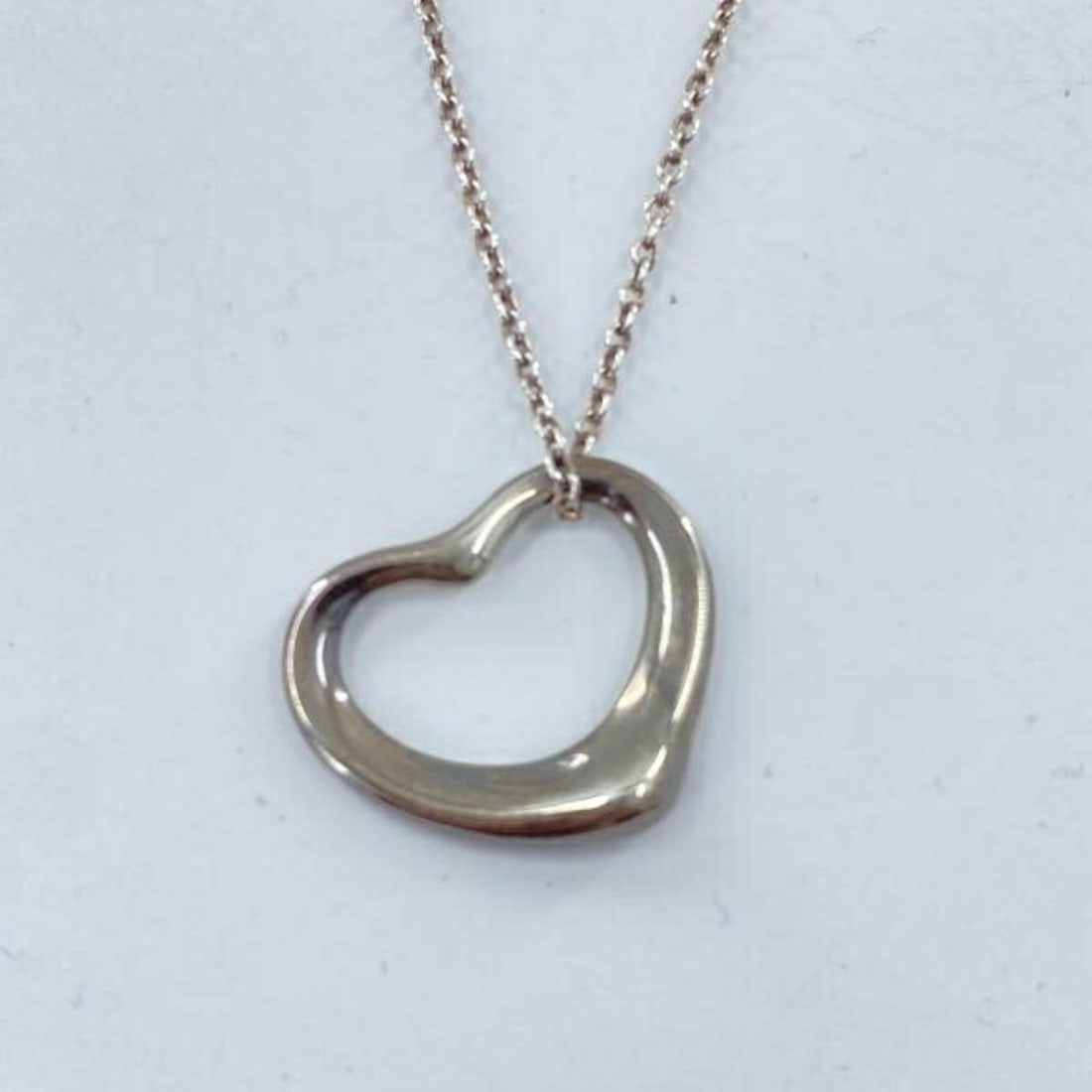 Tiffany Heart Necklace, Sterling Silver 925: --- Catalog ---Category: SizePendant Size: 2mm x 2mm / 0.07'' x 0.07''Neck Circumference: 42 cm / 16.53''Category: DesignColor: SilverGender: WomenMaterial: Silver 925Necklace Type: NecklaceCategory: