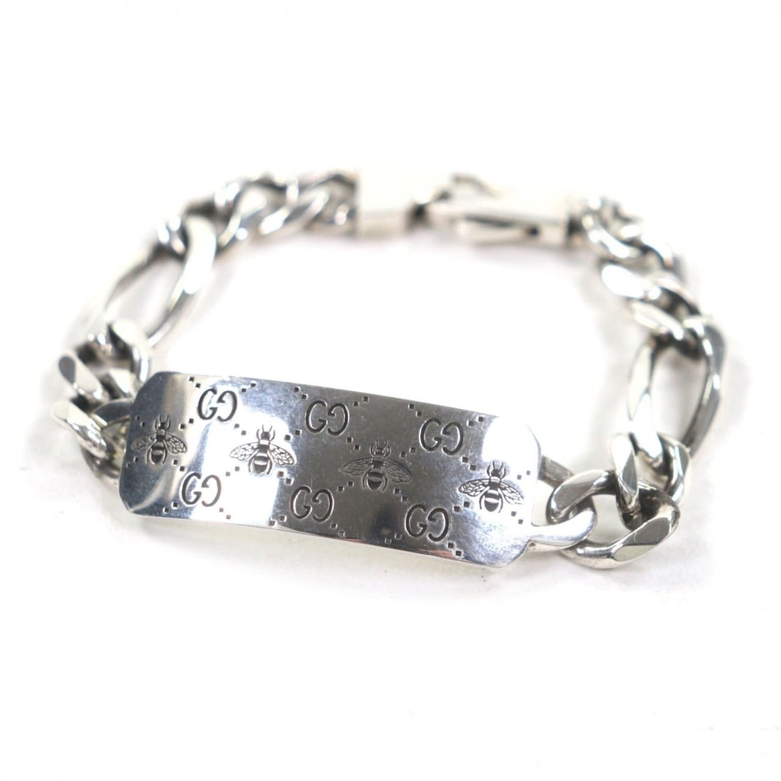 GUCCI AG925 GG & BEE Engraved Bracelet, Silver, Size 17, Made in Italy, Weight 37.0g, Men's/Women's: --- Catalog ---Category: SizeWeight: 37g / 1.3oz.Total Length: 18cm / 7.08''Category: DesignType: Charm braceletColor: SilverGender: Men,WomenMaterial: Silver 925Category: GeneralBrand: GucciCountry o