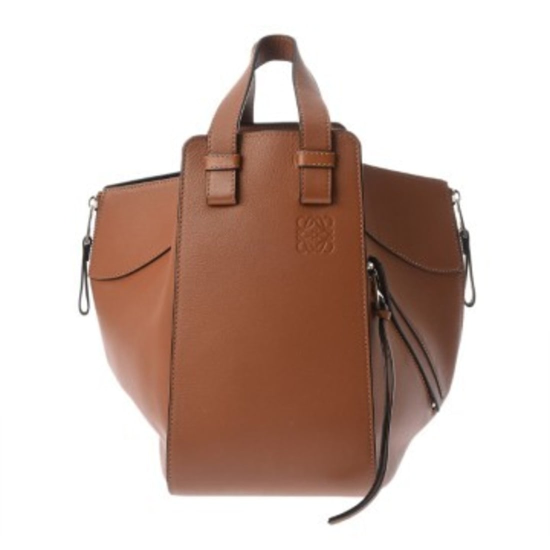 LOEWE Hammock Small Tan 387.30.S35 Women's Calfskin Handbag A Rank Used Ginzo: --- Catalog ---Category: SizeSize (HxWxD): 24cm x 27.5cm x 14cm / 9.44'' x 10.82'' x 5.51''Category: DesignType: HandbagGender: WomenMaterial: Leather Hardware Color: SilverLeather/Fur Type: CalfskinC