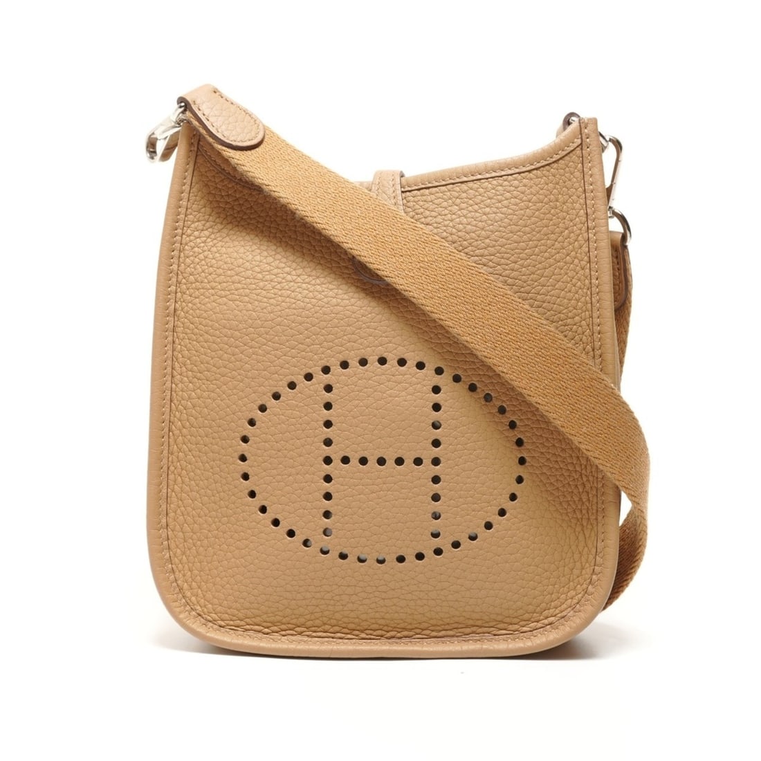 Hermes Evelyne TPM Taurillon Leather Shoulder Bag, B Stamp, Beige: --- Catalog ---Category: SizeSize (HxWxD): 17cm x 6cm x 5cm / 6.69'' x 2.36'' x 1.96''Strap Length: 110cm / 43.3''Category: DesignType: Shoulder bagColor: BeigeGender: WomenCategory: GeneralLine: Evel