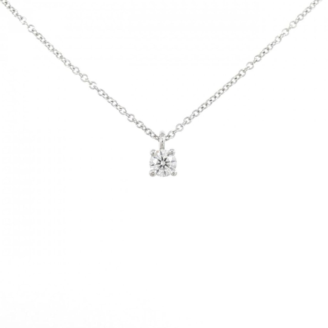 Tiffany Solitaire Necklace: --- Catalog ---Category: SizePendant Size: 6.5mm x 3.9mm / 0.25'' x 0.15''Neck Circumference: 41 cm / 16.14''Category: DesignColor: PlatinumStone: DiamondGender: WomenMaterial: Platinum 950Pendant