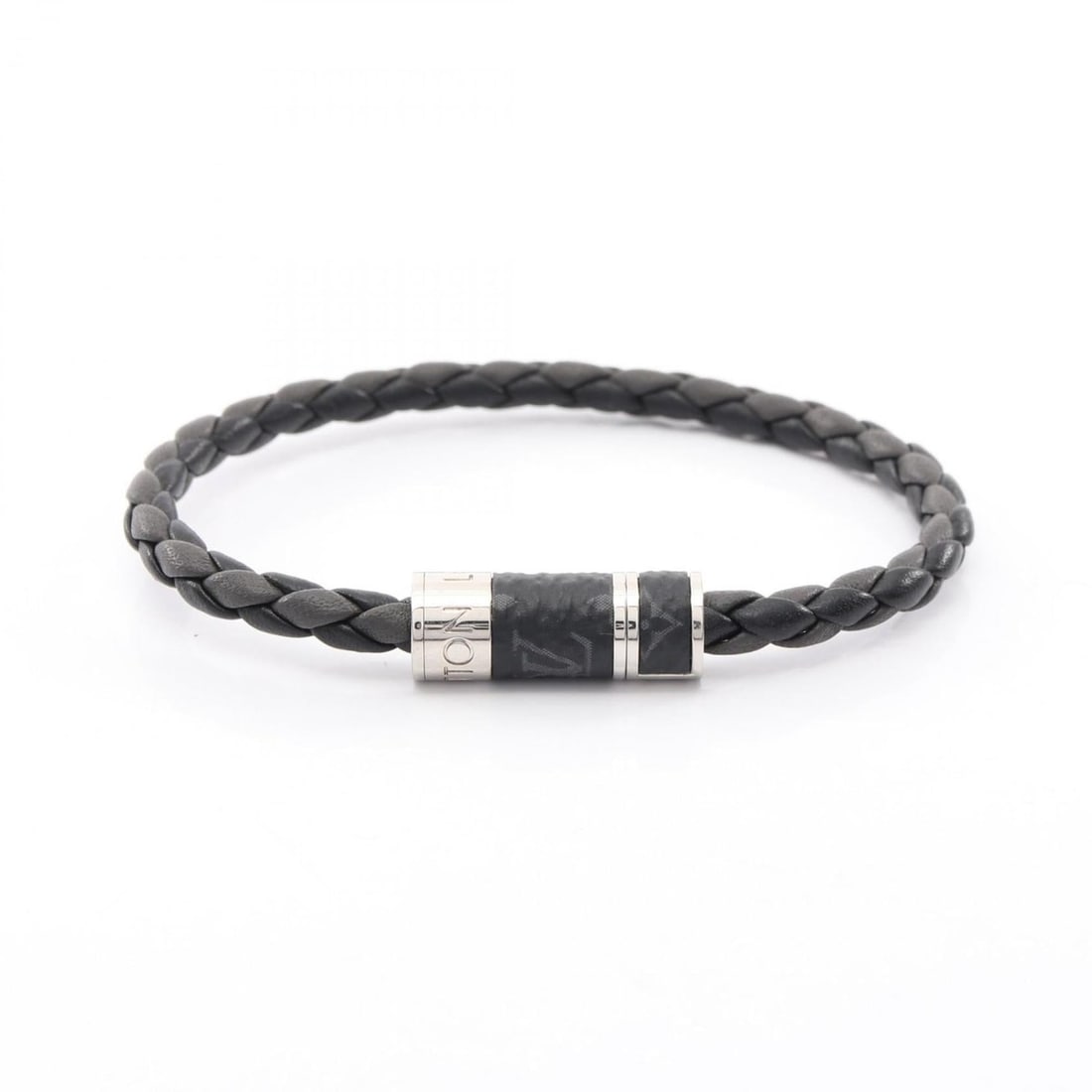 Louis Vuitton Brasslet Braid It Bracelet Accessory Stainless Steel Monogram Eclipse Men's: --- Catalog ---Category: SizeLength: 17cm / 6.69''Category: DesignType: Charm braceletColor: Black, SilverGender: MenMaterial: Monogram Eclipse, Stainless steelCategory: GeneralMPN: M6588DBrand: