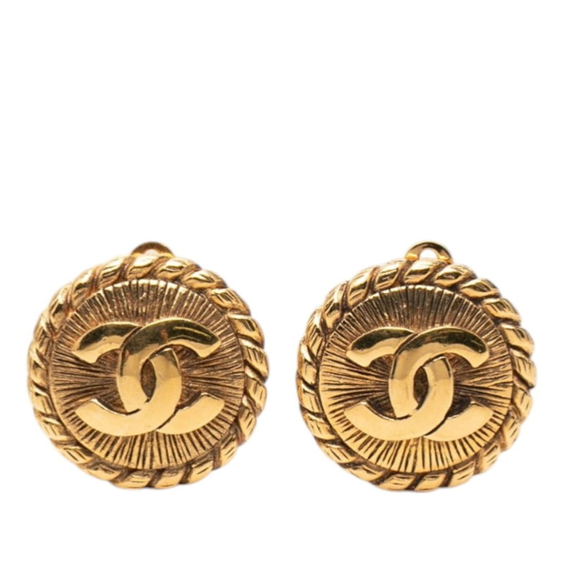 Chanel Coco Mark Earrings, Gold Plated, Women's CHANEL: --- Catalog ---Category: SizeSize (HxWxD): 22.60mm x 22.80mm / 0.89'' x 0.90''Category: DesignType: Clip earringsColor: GoldGender: WomenCategory: GeneralBrand: Chanel--- Item List ---Section: Conditi