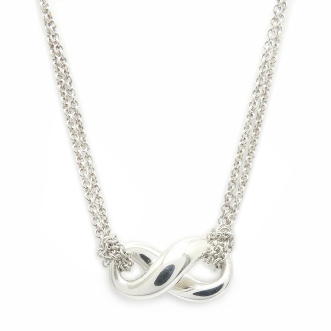 TIFFANY&Co. Tiffany Infinity Double Chain Necklace, SV925, Women's, 295365: --- Catalog ---Category: SizePendant Size: 9.5mm x 18.3mm / 0.37'' x 0.72''Neck Circumference: 40.5 cm / 15.94''Category: DesignGender: WomenMaterial: Silver 925Necklace Type: NecklaceCategory: Genera