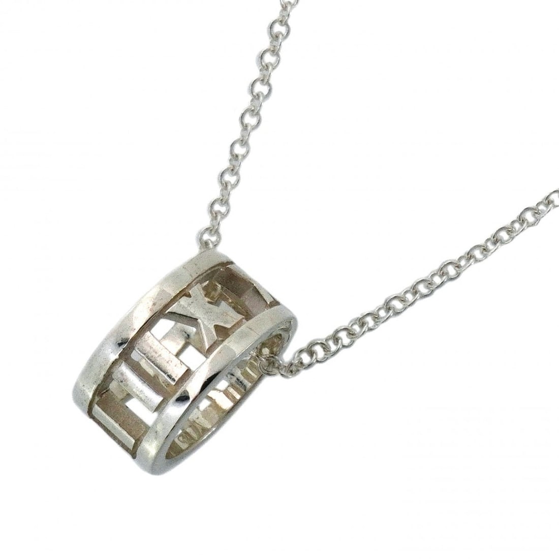 Tiffany & Co. Atlas Necklace, Sterling Silver 925, Women's, P2444456: --- Catalog ---Category: SizePendant Size: 10.2mm x 5.3mm / 0.4'' x 0.2''Neck Circumference: 41 cm / 16.14''Category: DesignGender: WomenMaterial: Silver 925Necklace Type: NecklaceCategory: GeneralBra