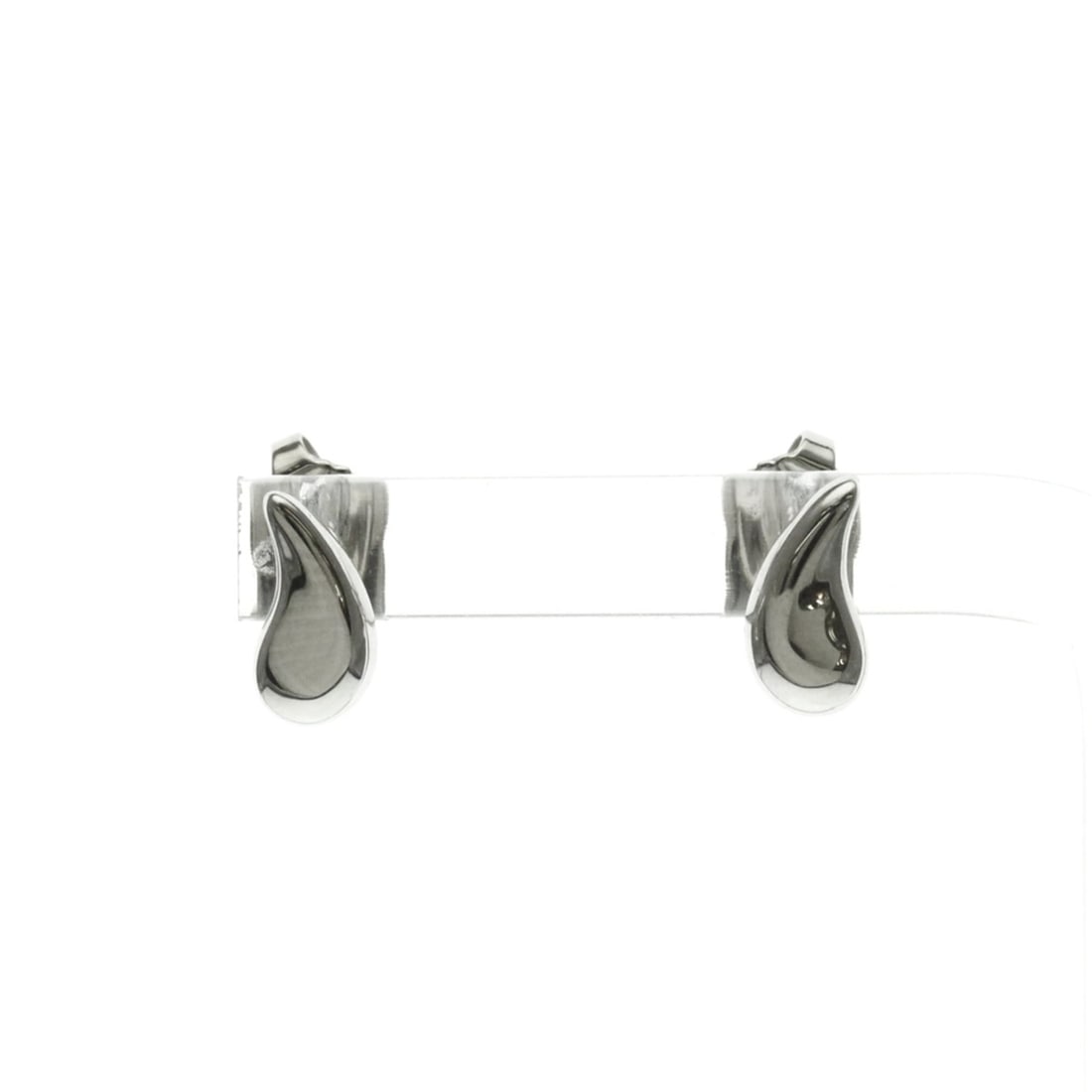 Tiffany Teardrop Earrings No Stone Platinum Stud Earrings Silver: --- Catalog ---Category: SizeWeight: 2.6g / 0.09oz.Size (HxWxD): 9.80mm x 5.00mm / 0.39'' x 0.20''Category: DesignType: Stud earringsColor: SilverMetal: PlatinumStone: No StoneStyle: FashionGender: