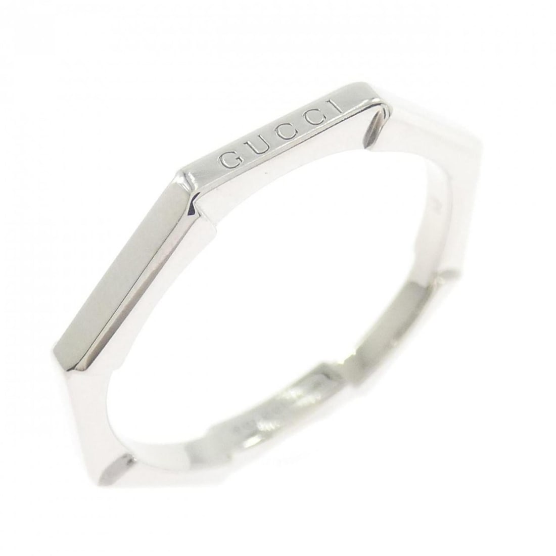 Gucci Mirror Ring: --- Catalog ---Category: SizeJP Size: 13US Size: 6.5Category: DesignType: Band ringColor: White goldGender: WomenMaterial: White gold (18K)Category: GeneralBrand: Gucci--- Item List ---Section: Condit