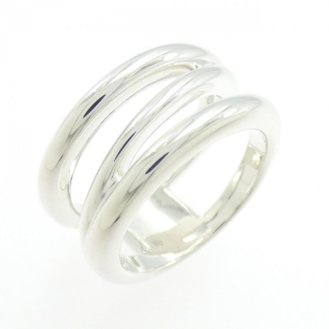 Tiffany Open Diagonal Ring: --- Catalog ---Category: SizeJP Size: 13US Size: 6.5Category: DesignType: Band ringColor: SilverGender: WomenMaterial: Silver 925Category: GeneralBrand: Tiffany--- Item List ---Section: ConditionRanki