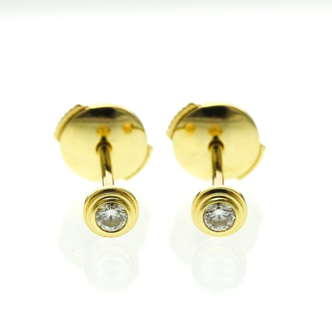 Cartier D'Amour Diamond Earrings XS Diamond Yellow Gold (18K) Stud Earrings Gold: --- Catalog ---Category: SizeWeight: 1.1g / 0.03oz.Size (HxWxD): 3.80mm x 3.80mm / 0.15'' x 0.15''Category: DesignType: Stud earringsColor: GoldMetal: GoldStone: DiamondStyle: FashionGender: Men,Women