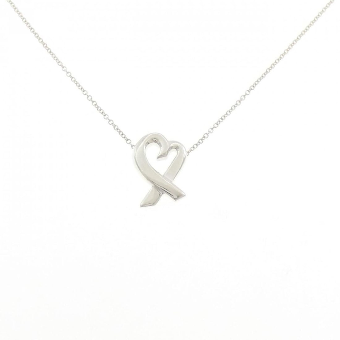 Tiffany Loving Heart Small Necklace: --- Catalog ---Category: SizeNeck Circumference: 42 cm / 16.53''Category: DesignColor: SilverMaterial: Silver 925Pendant Type: PendantNecklace Type: NecklaceCategory: GeneralMPN: 60022337Brand: