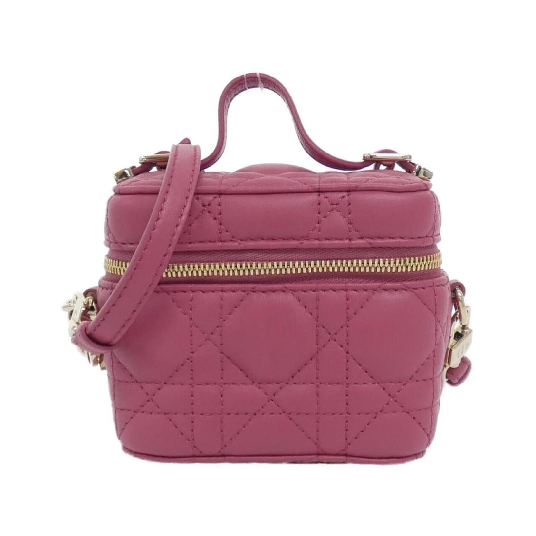Christian Dior Micro Lady Vanity Case S0918ONMJ Handbag: --- Catalog ---Category: SizeSize (HxWxD): 9cm x 11cm x 7cm / 3.54'' x 4.33'' x 2.75''Category: DesignType: Handbag, Shoulder bag, Vanity bagColor: PinkGender: WomenMaterial: Leather Leather/Fur