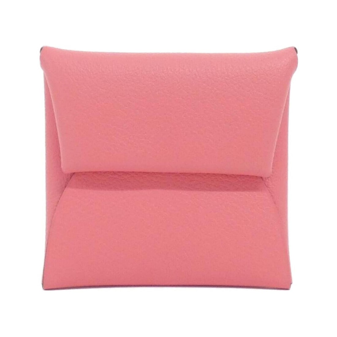 Hermes Bastia 074613CK Wallet/Coin Case: --- Catalog ---Category: SizeSize (HxWxD): 8cm x 8.5cm x 1cm / 3.14'' x 3.34'' x 0.39''Category: DesignType: Coin purse/coin caseColor: Pink, Rose azaleeGender: Women,MenCategory: GeneralMPN: