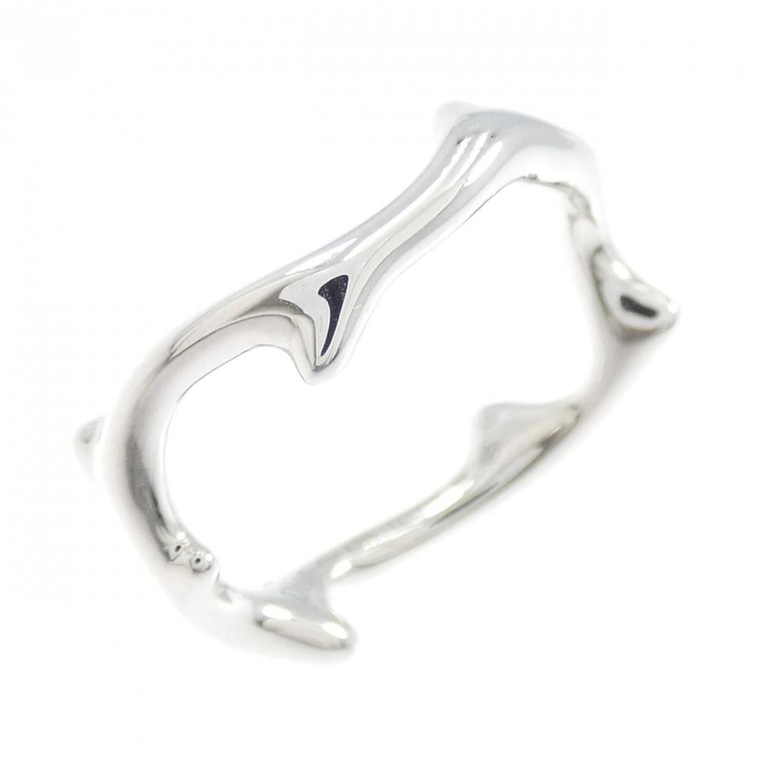 Christian Dior Bois de Rose Ring: --- Catalog ---Category: SizeUS Size: 4.5Brand Size: 48Category: DesignType: Band ringColor: White goldGender: WomenMaterial: White gold (18K)Category: GeneralMPN: JBDR95002_0000Brand: Christian