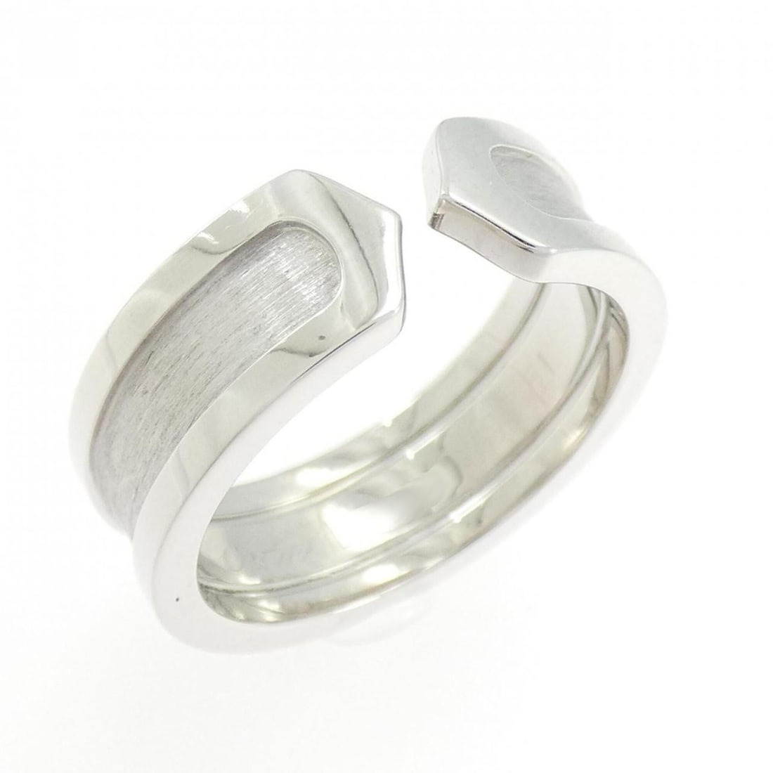 Cartier C2 Small Ring: --- Catalog ---Category: SizeUS Size: 6Brand Size: 51Category: DesignType: Band ringColor: White goldGender: WomenMaterial: White gold (18K)Category: GeneralMPN: B4040500Brand: Cartier--- Item List --