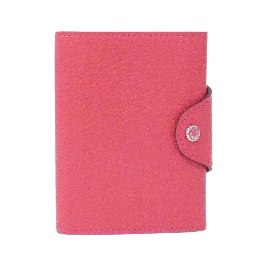 Hermes Iliade Compact 084500CK Wallet/Coin Case: --- Catalog ---Category: SizeSize (HxWxD): 10.5cm x 8cm x 2cm / 4.13'' x 3.14'' x 0.78''Category: DesignType: Coin purse/coin caseColor: PinkGender: WomenCategory: GeneralMPN: 084500CKBrand: