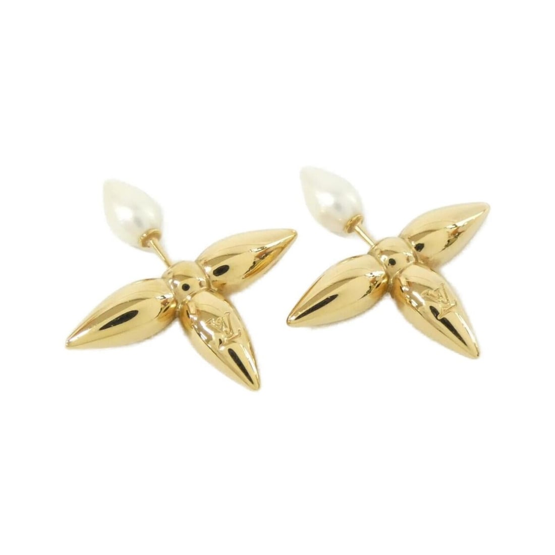 Louis Vuitton Bouclé d'oreilles Louisette M80267 Earrings: --- Catalog ---Category: SizeSize (HxWxD): 32.00mm x 30.00mm / 1.26'' x 1.18''Category: DesignType: Stud earringsColor: Gold, WhiteGender: WomenCategory: GeneralMPN: M80267Brand: Louis Vuitton---