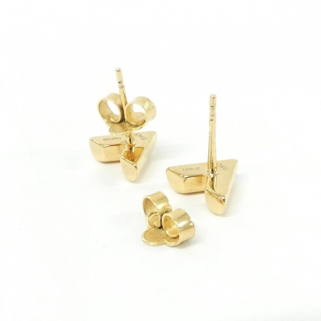 Louis Vuitton Essential V Earrings M68153 - 3