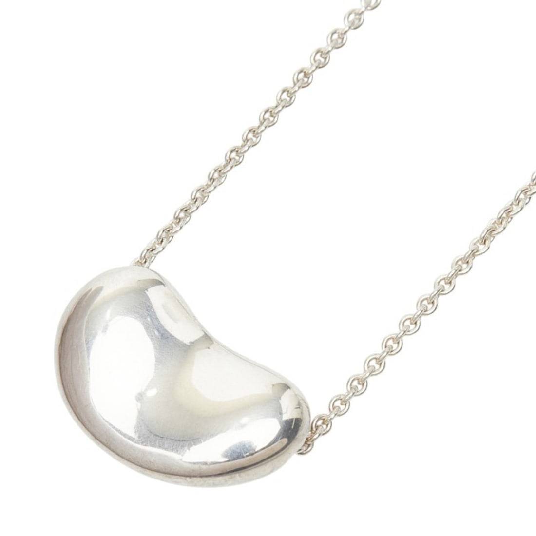 Tiffany & Co. Bean Necklace, SV925 Silver, Women's.: --- Catalog ---Category: SizeWeight: 11.3g / 0.39oz.Pendant Size: 14.2mm x 20.4mm / 0.55'' x 0.8''Neck Circumference: 40 cm / 15.74''Category: DesignColor: SilverGender: WomenMaterial: Silver 925Neckl