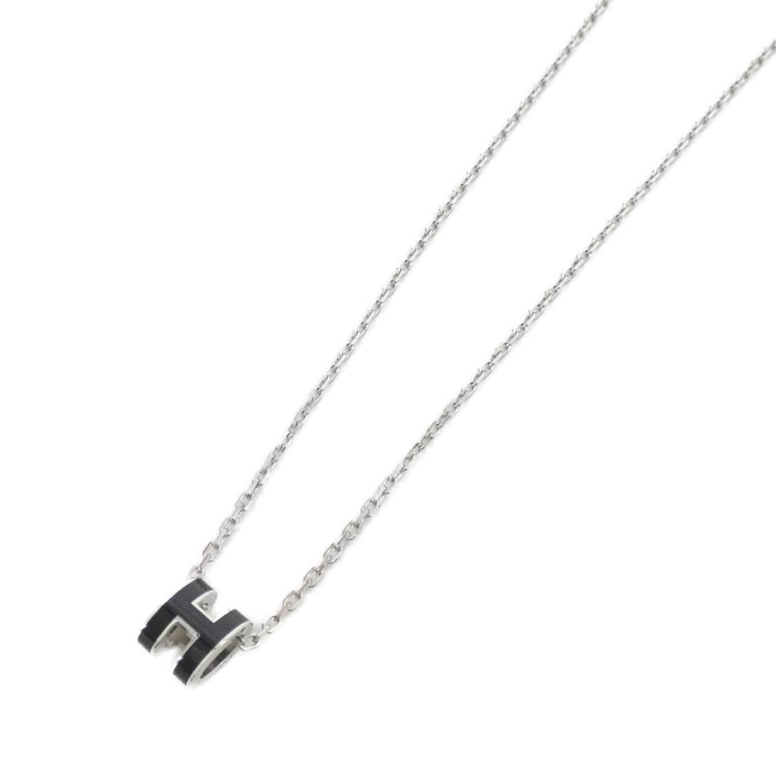 Hermes Pop H MINI 147992FP Necklace: --- Catalog ---Category: SizePendant Size: 9mm x 7mm / 0.35'' x 0.27''Neck Circumference: 39 cm / 15.35''Category: DesignColor: Black, SilverGender: WomenNecklace Type: NecklaceCategory: GeneralMPN: