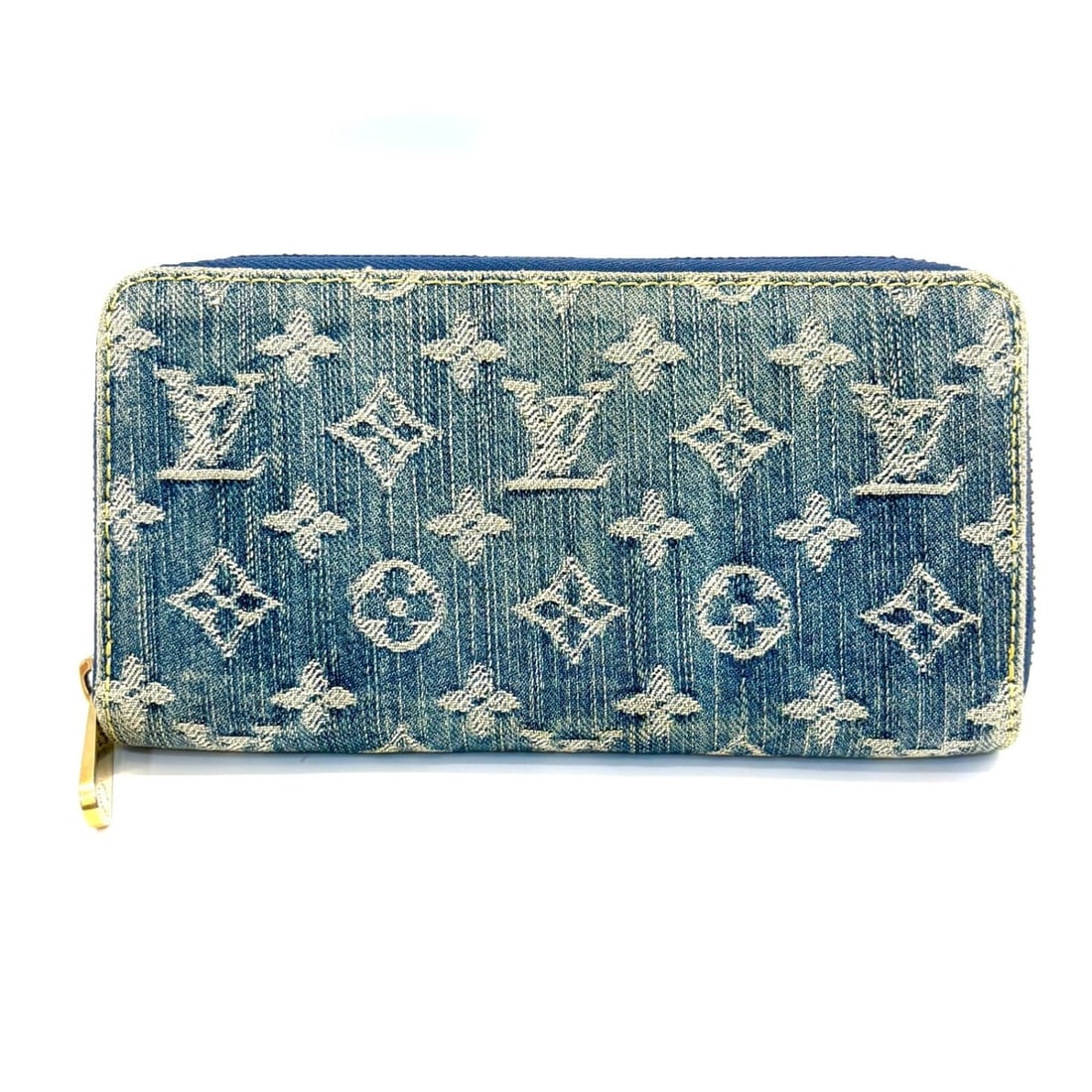 Louis Vuitton Monogram Denim Zippy Wallet Indigo Blue Men's Long M95341 LOUIS VUITTON: --- Catalog ---Category: SizeSize (HxWxD): 10.5cm x 19.5cm x 2.5cm / 4.13'' x 7.67'' x 0.98''Category: DesignType: Long wallet (bi-fold)Gender: MenSeason: VintageMaterial: Monogram Denim Category: Gen