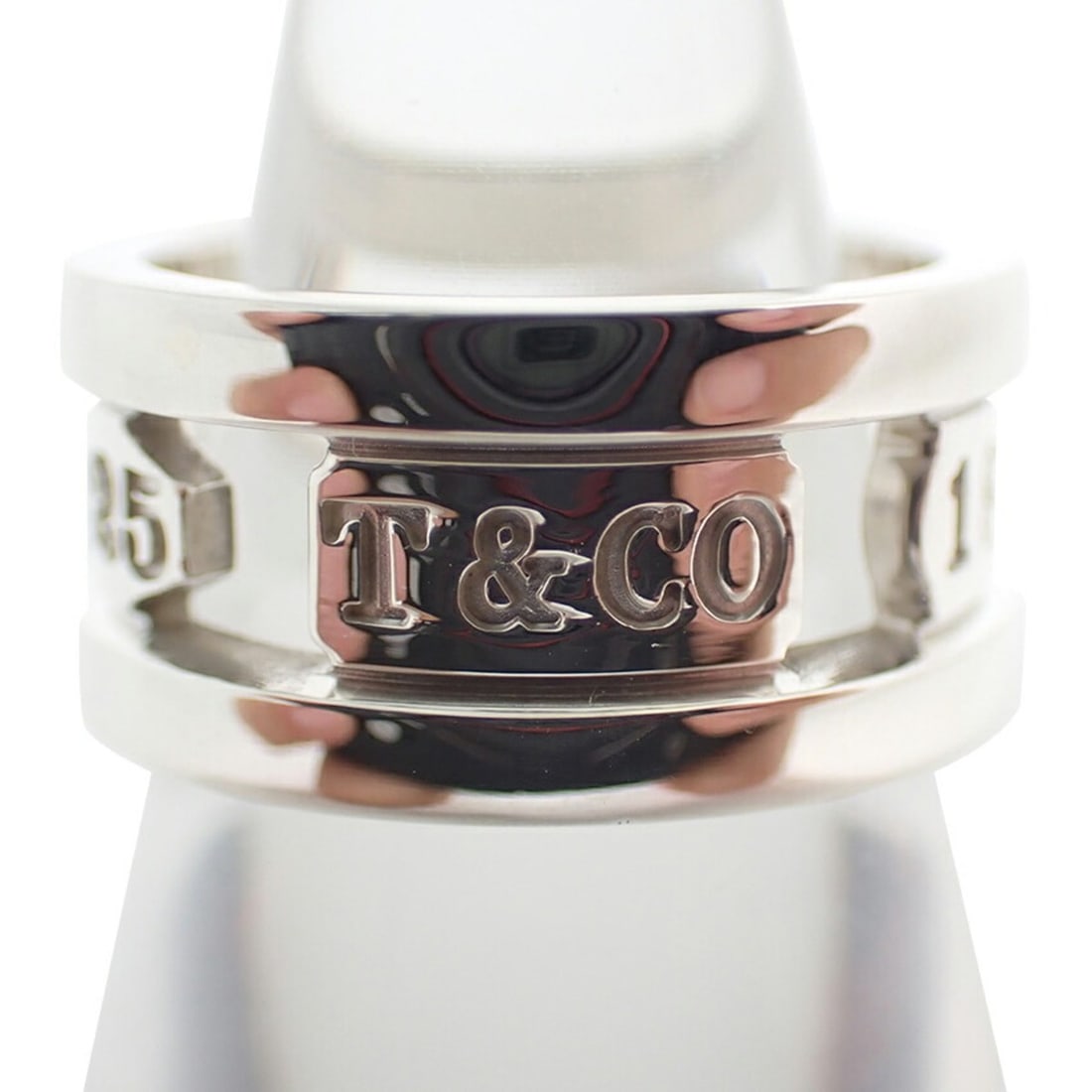 TIFFANY & Co. 925 1837 Element Ring, Size 11: --- Catalog ---Category: SizeJP Size: 11US Size: 6Category: DesignType: Band ringGender: WomenMaterial: Sterling silver 925Category: GeneralBrand: Tiffany--- Item List ---Section: ConditionRanking: Ra
