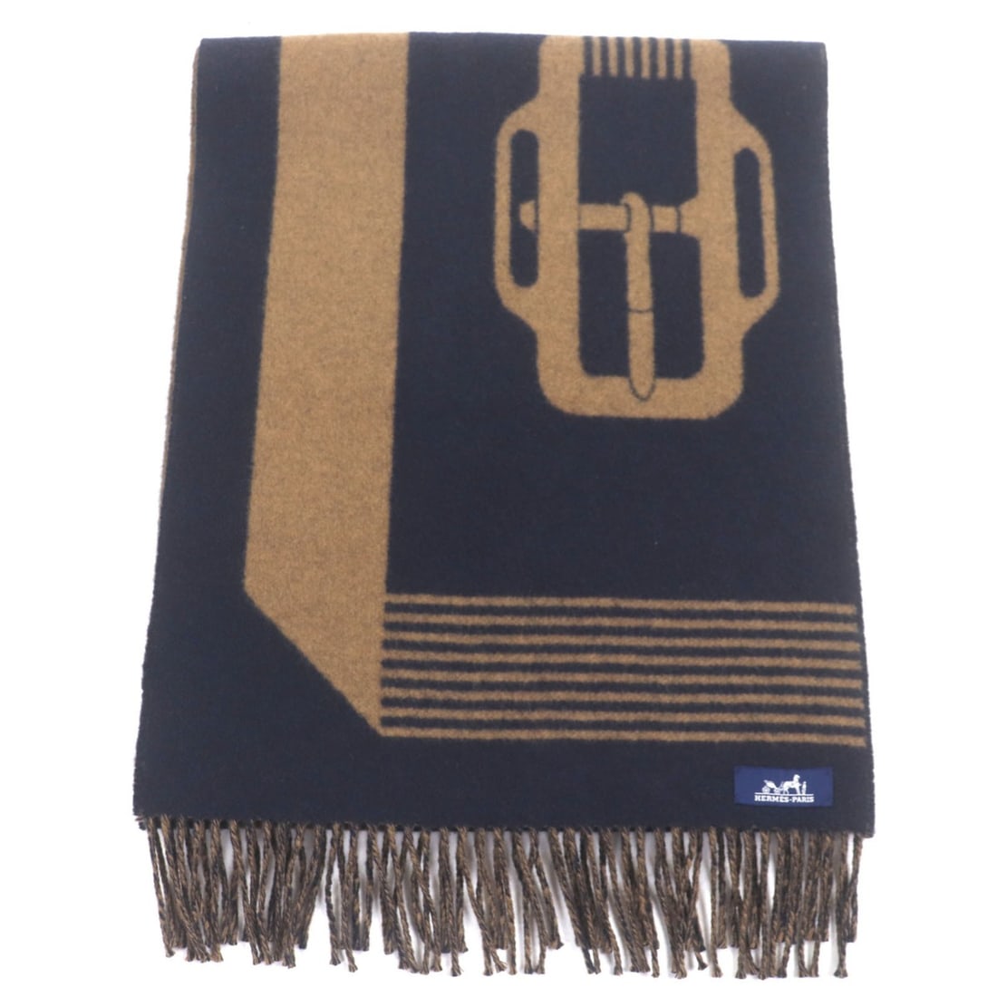HERMES Sangle à Boucles 100% Cashmere Jacquard Weave Fringe Large Shawl Scarf Navy with Box Made in: --- Catalog ---Category: SizeSize (LxW): 1.9m x 38cm / 74.8'' x 14.96''Category: DesignType: ShawlColor: NavyGender: MenMaterial: Cashmere Category: GeneralBrand: HermesCountry of Origin: United Kingd