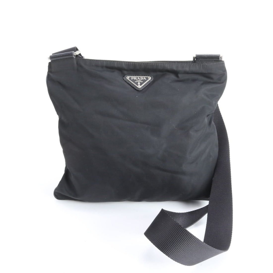 Prada Tessuto Nylon Triangle Logo Leather Shoulder Bag, Crossbody Messenger Black, Men's: --- Catalog ---Category: SizeSize (HxWxD): 27cm x 29cm x 1cm / 10.62'' x 11.41'' x 0.39''Category: DesignType: Messenger bag, Shoulder bagColor: BlackGender: MenMaterial: Nylon , Leather Category: Gen