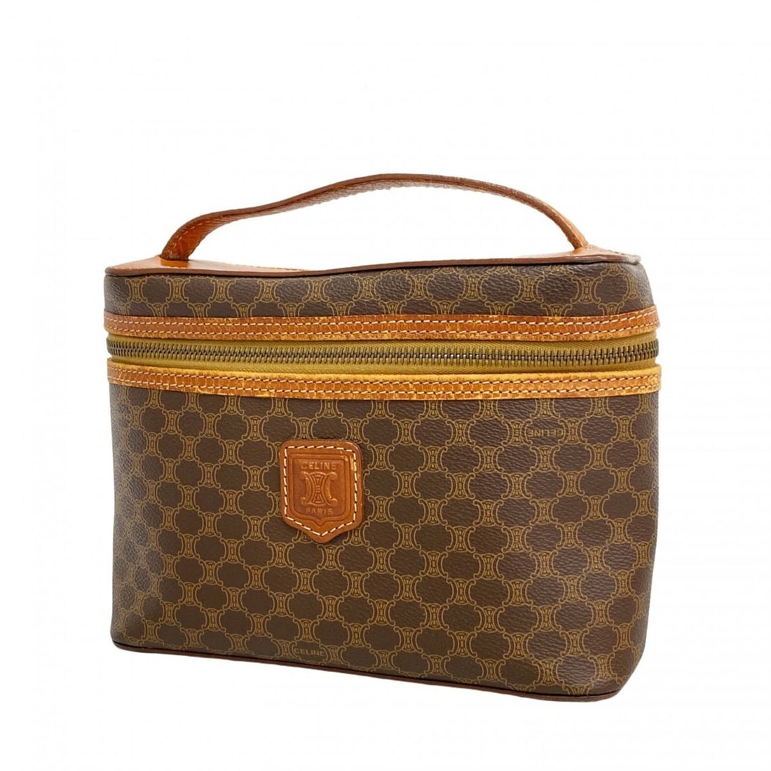 Celine handbag/vanity bag, Macadam pattern, brown, for women.: --- Catalog ---Category: SizeSize (HxWxD): 15.5cm x 21cm x 7cm / 6.1'' x 8.26'' x 2.75''Category: DesignType: Handbag, Vanity bagColor: BrownGender: WomenMaterial: PVC Hardware Color: GoldCategory: Ge