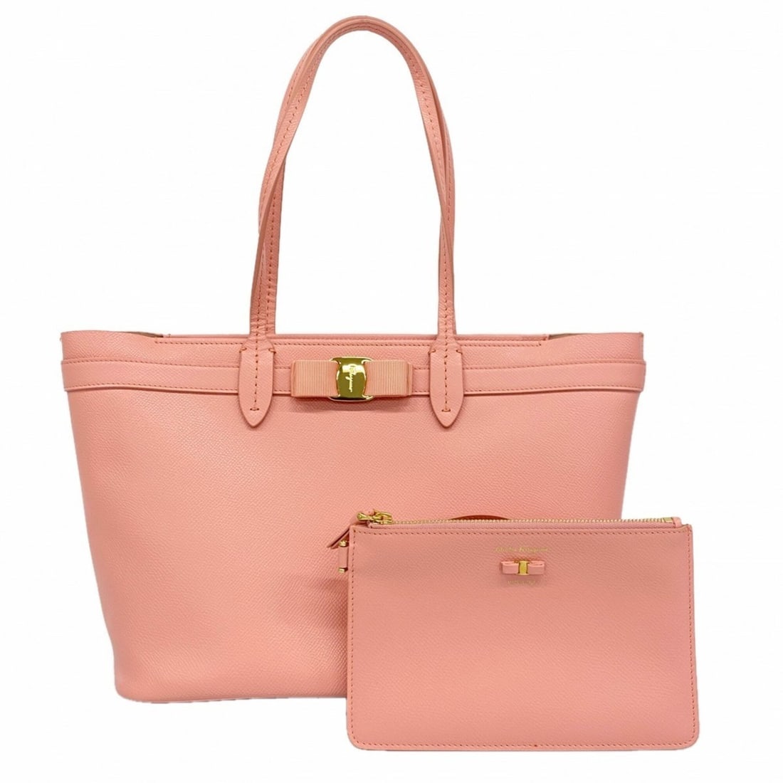 Salvatore Ferragamo Vara Leather Tote Bag, Pink, Women's: --- Catalog ---Category: SizeSize (HxWxD): 22cm x 27.5cm x 12.5cm / 8.66'' x 10.82'' x 4.92''Category: DesignType: Tote bagColor: PinkGender: WomenMaterial: Leather Hardware Color: GoldCategory: Gener