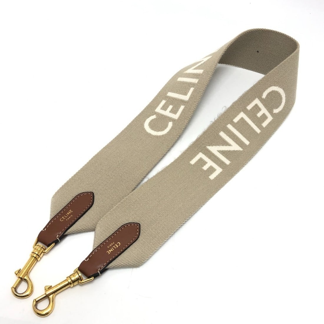 CELINE 49S022 Logo Jacquard Short Shoulder Strap Canvas Leather Women's Beige: --- Catalog ---Category: SizeHandle/Strap Length: 92cm / 36.22''Category: DesignType: StrapColor: BeigeGender: WomenMaterial: Canvas, LeatherCategory: GeneralBrand: CelineCountry of Origin: Italy--- I