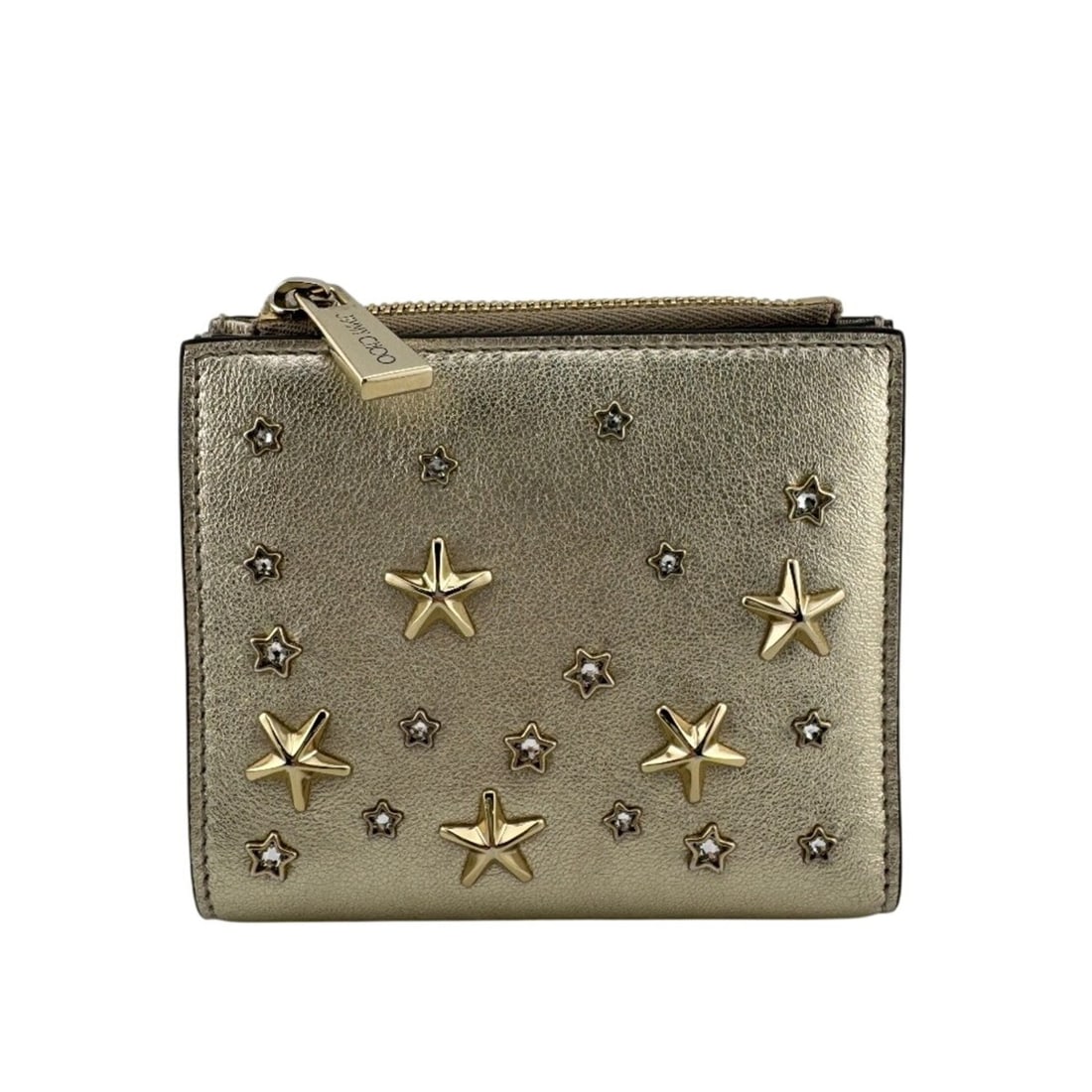 JIMMY CHOO Star Studded Bi-fold Wallet, Gold: --- Catalog ---Category: SizeSize (HxWxD): 10cm x 11cm / 3.93'' x 4.33''Category: DesignType: Wallet (bi-fold)Color: GoldGender: WomenMaterial: Leather Category: GeneralBrand: Jimmy Choo--- Item List