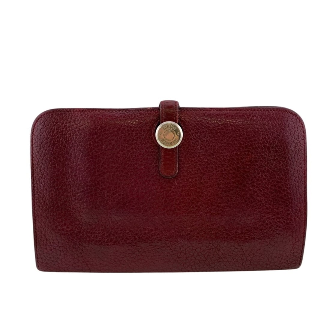 HERMES Dogon GM Bi-fold Flap Long Wallet, Red: --- Catalog ---Category: SizeSize (HxWxD): 12.3cm x 19.5cm / 4.84'' x 7.67''Category: DesignType: Long wallet (bi-fold)Color: Red colorGender: WomenMaterial: Taurillon clemence leather Category: Gener