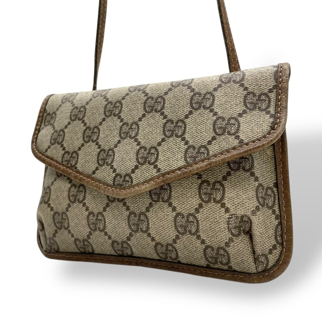 Gucci GUCCI Shoulder Bag Mini GG Supreme Old Leather Beige Gold Hardware Women's Z3: --- Catalog ---Category: SizeSize (HxWxD): 12cm x 18cm x 3cm / 4.72'' x 7.08'' x 1.18''Category: DesignType: Shoulder bagColor: Beige, BrownGender: WomenMaterial: GG Supreme , Leather Category: Genera