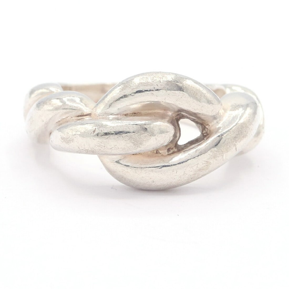 Hermes Torsade Ring, Sterling Silver 925, Twist Design, Women's Ring: --- Catalog ---Category: SizeWidth: 3.2mm / 0.13''Weight: 7.7g / 0.27oz.JP Size: 11US Size: 6Category: DesignType: Band ringGender: WomenMaterial: Sterling silver 925Category: GeneralBrand: Hermes---