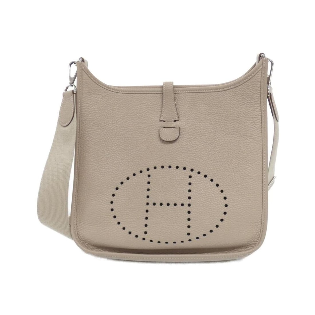 Hermes Evelyne 3 PM 056277CK Shoulder Bag: --- Catalog ---Category: SizeSize (HxWxD): 29cm x 28cm x 8cm / 11.41'' x 11.02'' x 3.14''Category: DesignType: Shoulder bagColor: Argile, BeigeGender: Women,MenMaterial: Taurillon clemence leather Cat