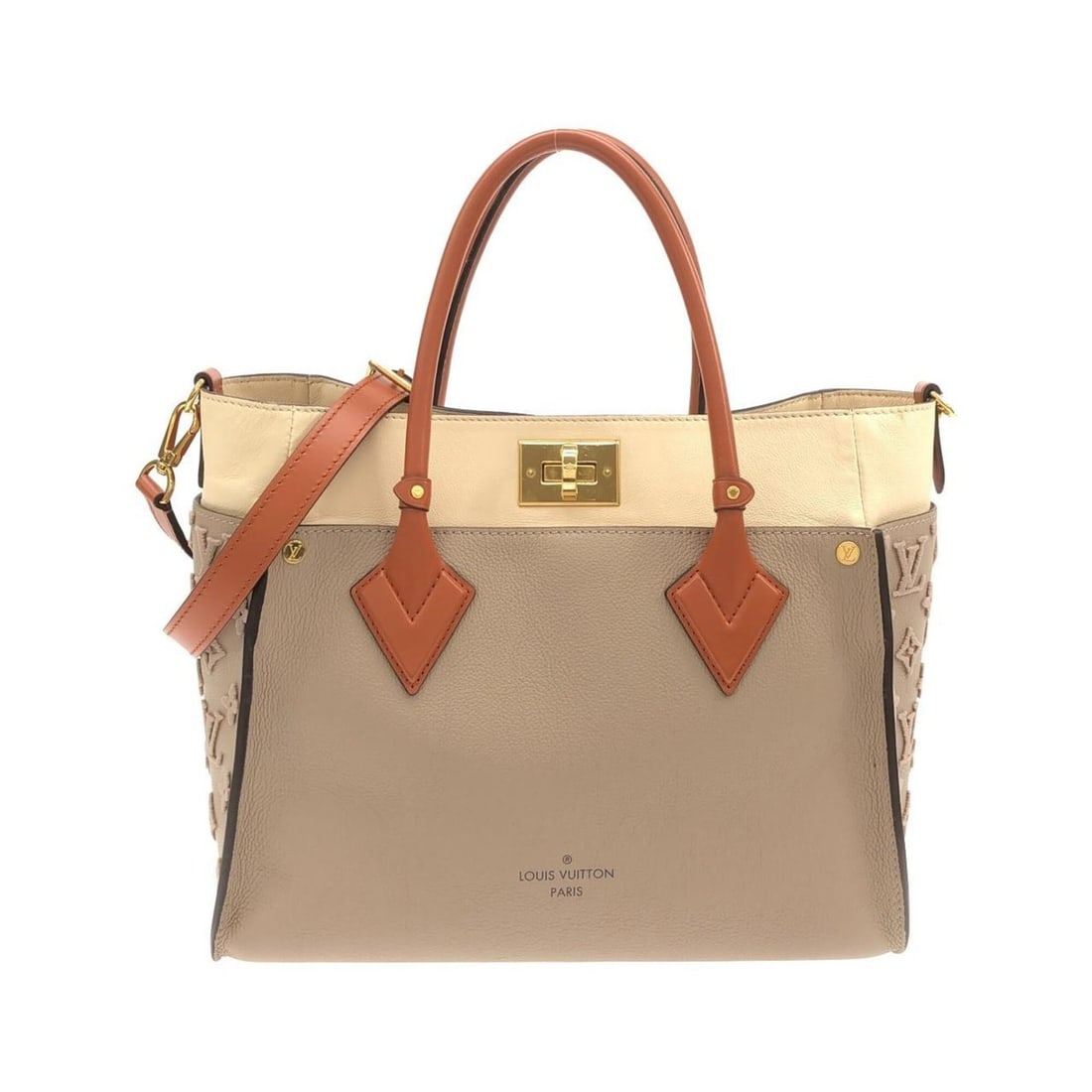 Louis Vuitton On My Side MM M53825 Handbag: --- Catalog ---Category: SizeSize (HxWxD): 25cm x 31cm x 14cm / 9.84'' x 12.2'' x 5.51''Category: DesignType: HandbagColor: GalleGender: Men,WomenMaterial: Leather Hardware Color: GoldLeather/Fur Type