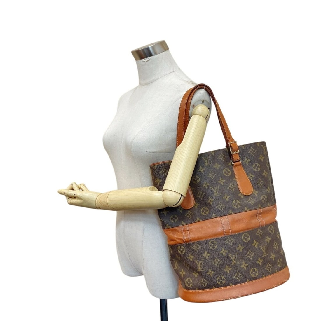 Chanel earrings - 11