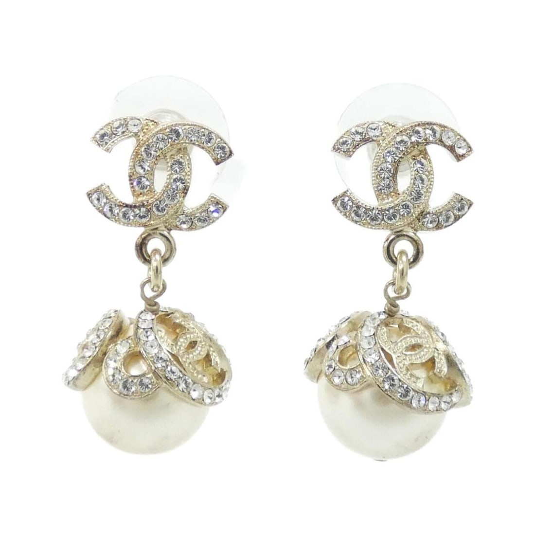 Chanel earrings (1 of 16)