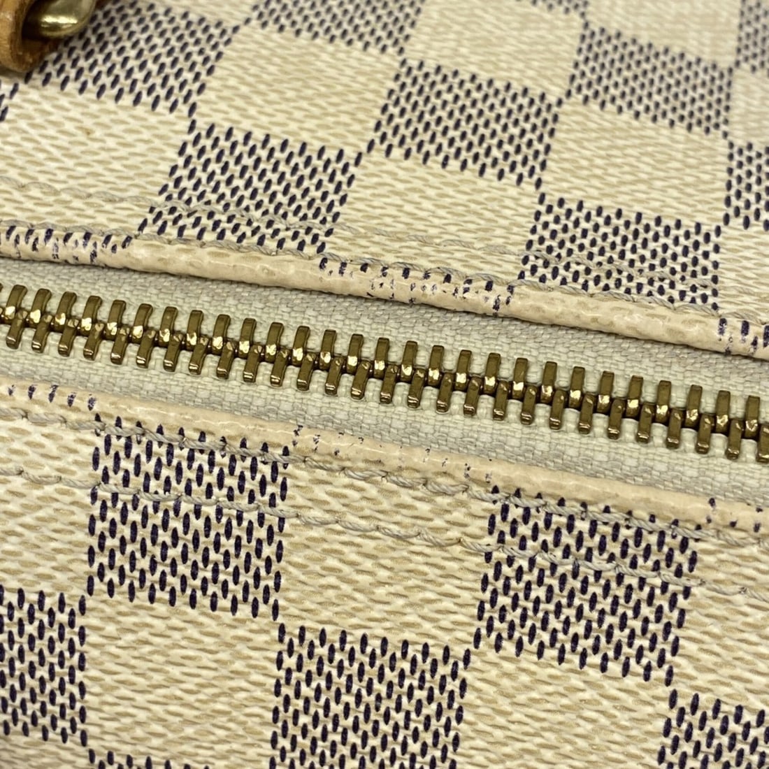 Cartier Trinity MM Ring - 7