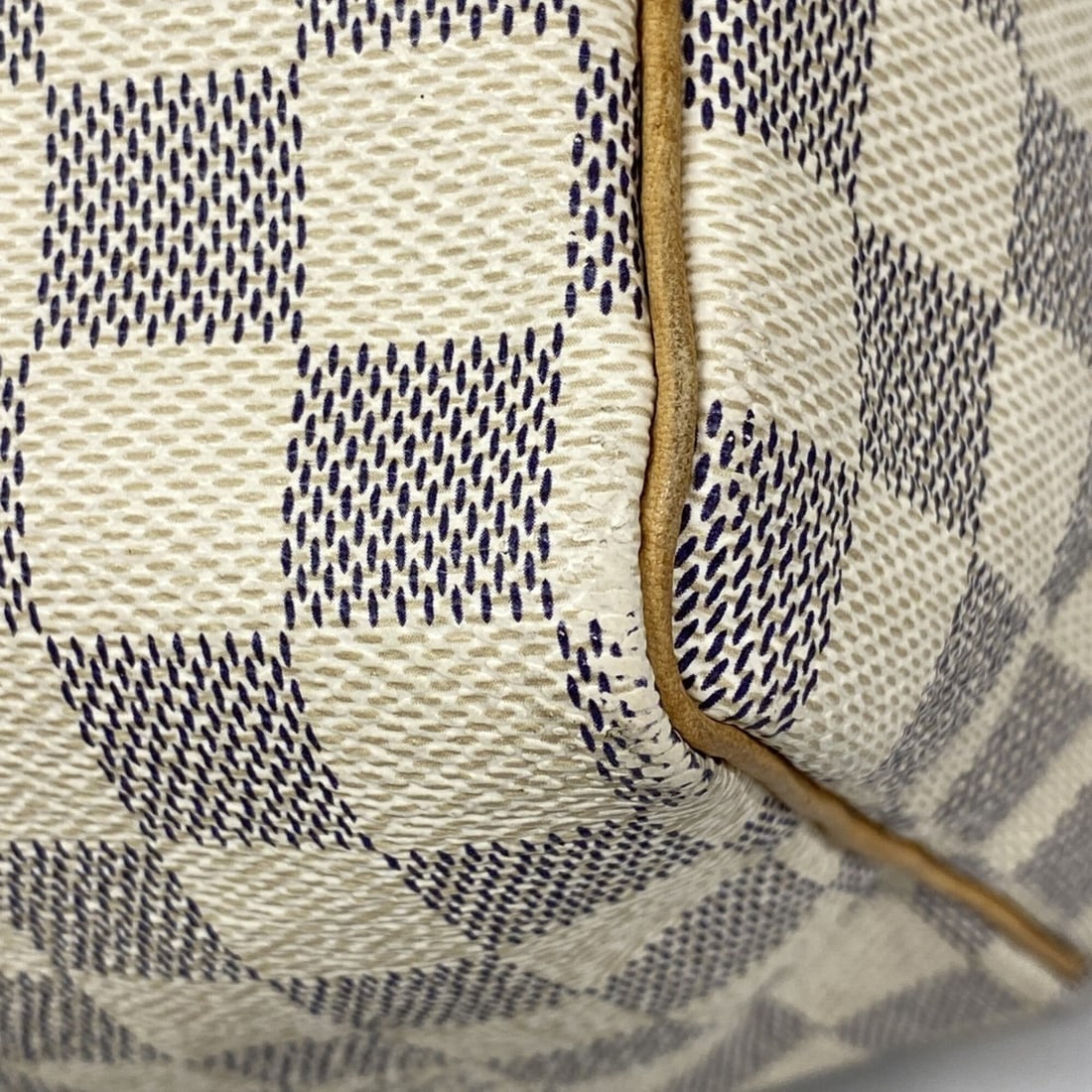 Cartier Trinity MM Ring - 8