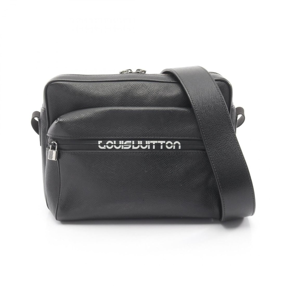 Louis Vuitton Messenger PM Shoulder Bag Handbag Leather Taiga Men's Black M31003: --- Catalog ---Category: SizeSize (HxWxD): 18.5cm x 25.5cm x 5cm / 7.28'' x 10.03'' x 1.96''Strap Length: 1cm / 0.39''Category: DesignType: HandbagColor: Black, NoirGender: MenMaterial: Taiga leather