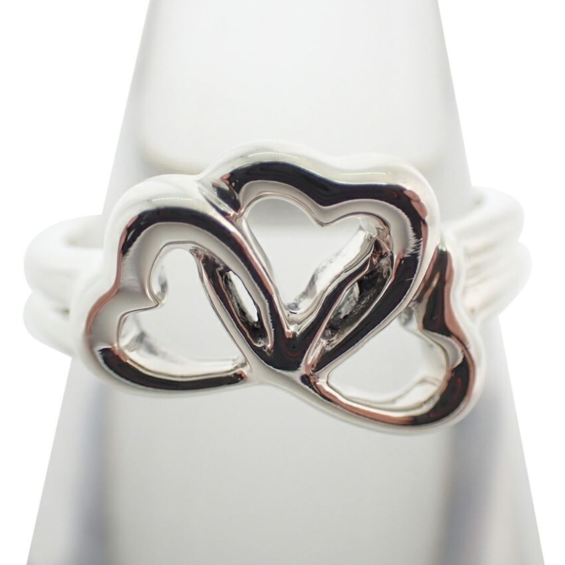 TIFFANY & Co. 925 Triple Heart Ring, Size 13: --- Catalog ---Category: SizeUS Size: 6.5Brand Size: 53Category: DesignType: Band ringGender: WomenMaterial: Sterling silver 925Category: GeneralBrand: Tiffany--- Item List ---Section: