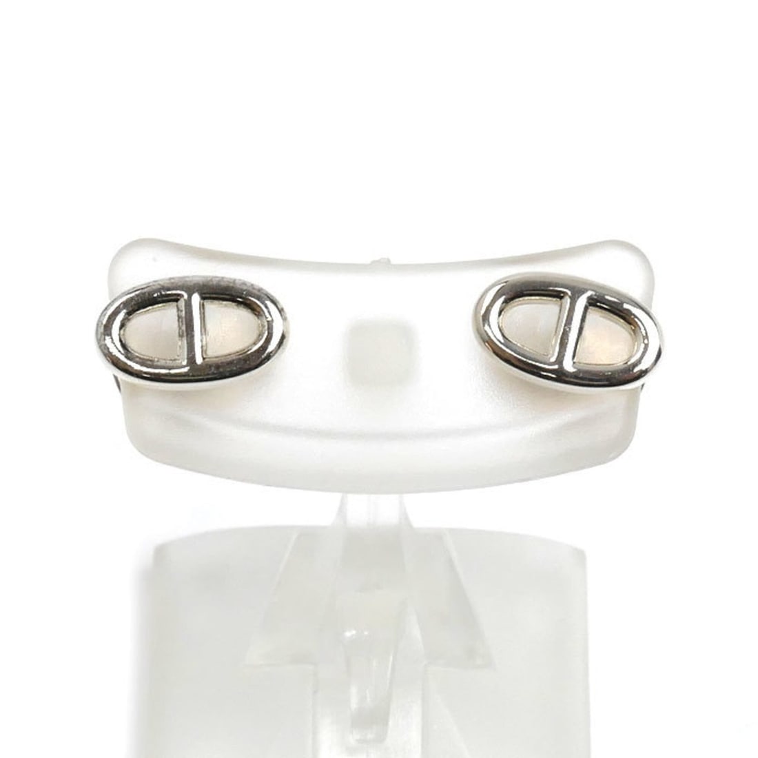 HERMES Sterling Silver 925 Chaine d'Ancre TPM Earrings 1.8g Women's: --- Catalog ---Category: SizeSize (HxWxD): 5.60mm x 9.50mm / 0.22'' x 0.37''Category: DesignType: Stud earringsGender: WomenMaterial: Silver 925Category: GeneralBrand: HermesCountry of Origin: France-